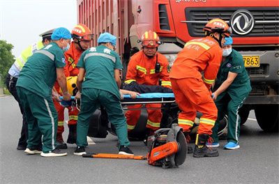 南华沛县道路救援